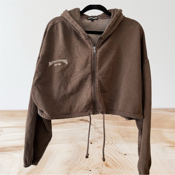 Pretty Little Thing Embroidered Crop Sweatshirt Hoodie - Picture 2 of 7